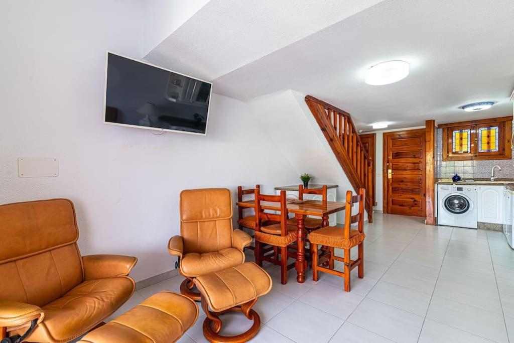 Duplex En Las Americas 3014 อาโรนา ภายนอก รูปภาพ
