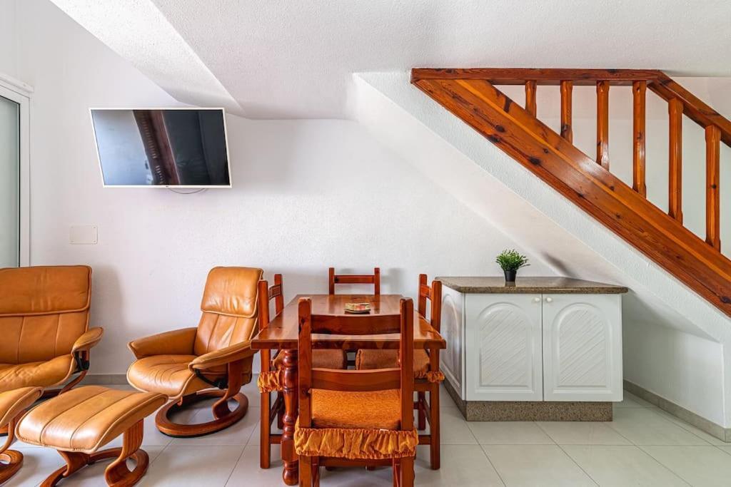 Duplex En Las Americas 3014 อาโรนา ภายนอก รูปภาพ